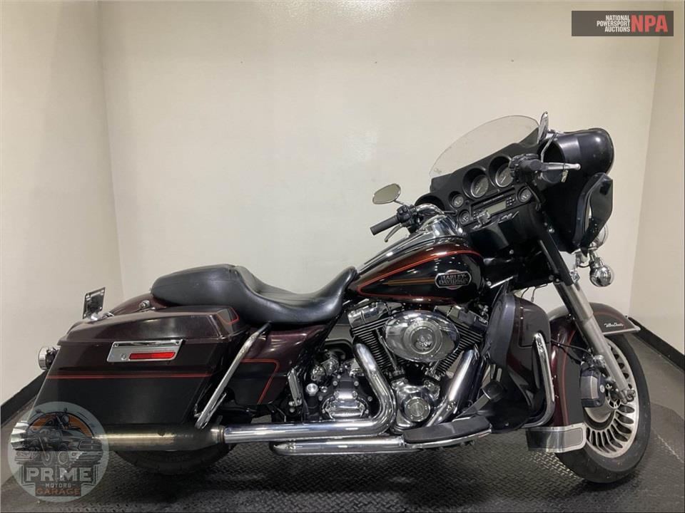 2011 Harley-Davidson FLHTCU UL CLSC EL GLIDE — фото 1