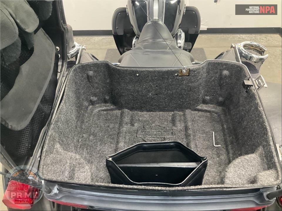 2013 Harley-Davidson FLHTCUTG TRIGLIDE UL CLSC — фото 24