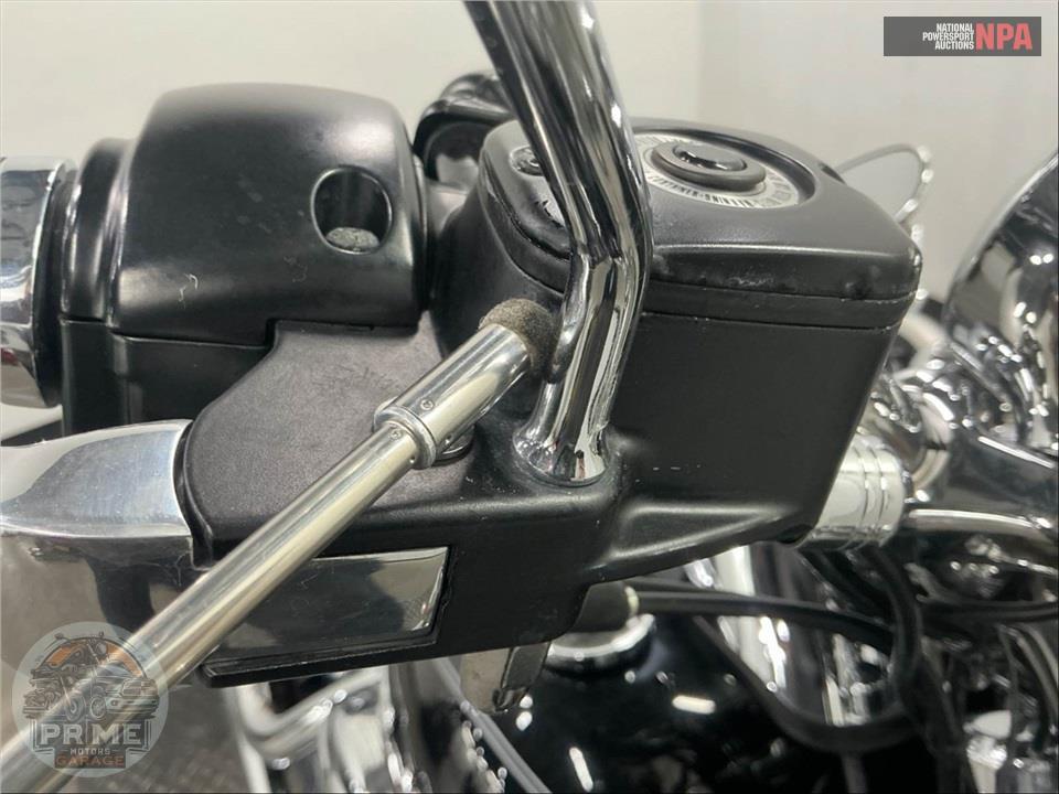 2011 Harley-Davidson FLSTN SOFTAIL DELUXE — фото 16