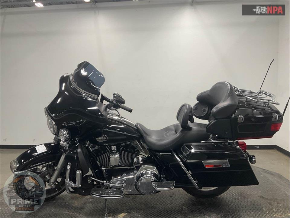 2008 Harley-Davidson FLHTCU ULTRA CLASSIC ELECTRA GLIDE — фото 3