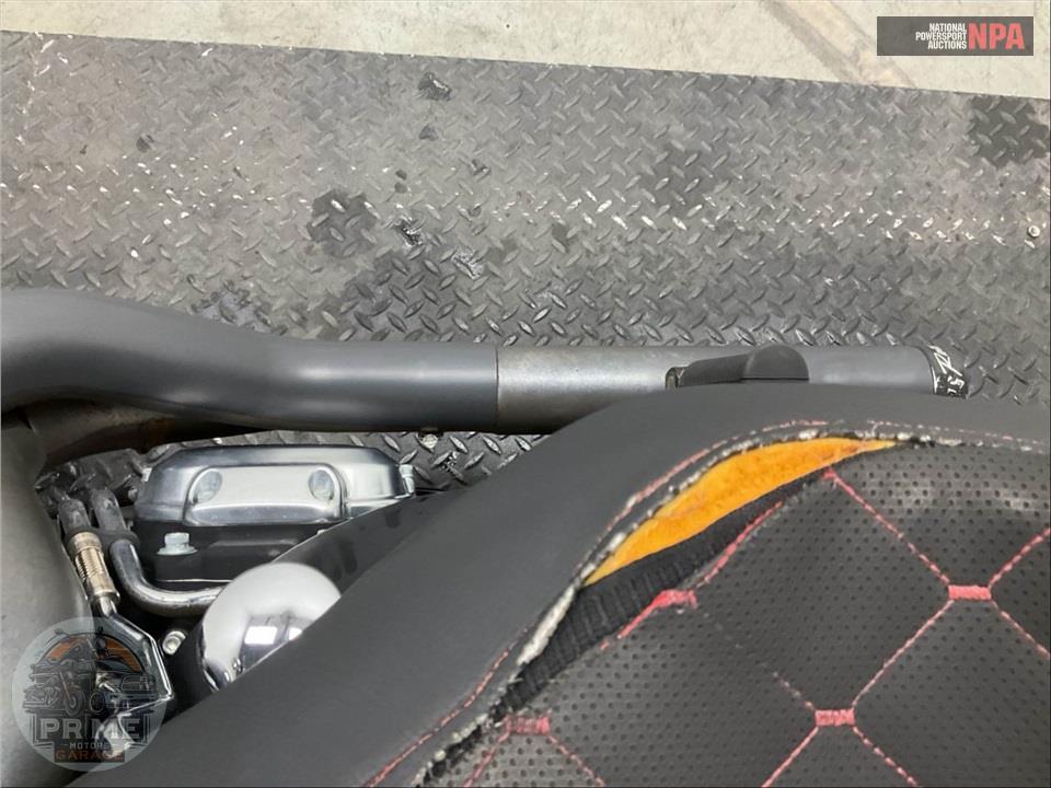 2015 Harley-Davidson FLSTFB FAT BOY LO — фото 56
