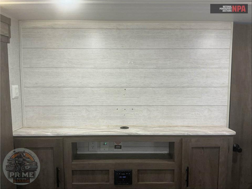 2020 Wildwood By Forest River M-263BHXL X-LITE SERIES — фото 19