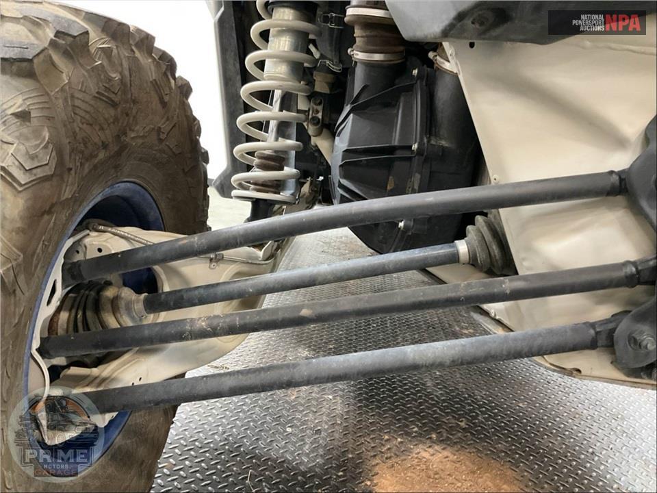 2023 Can-Am MAVERICK X3 MAX X RS TURBO RR SMART-SHOX 72 (RED OR BLUE) — фото 25