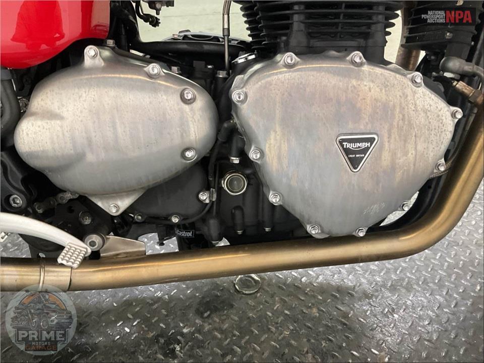 2012 Triumph THRUXTON — фото 15