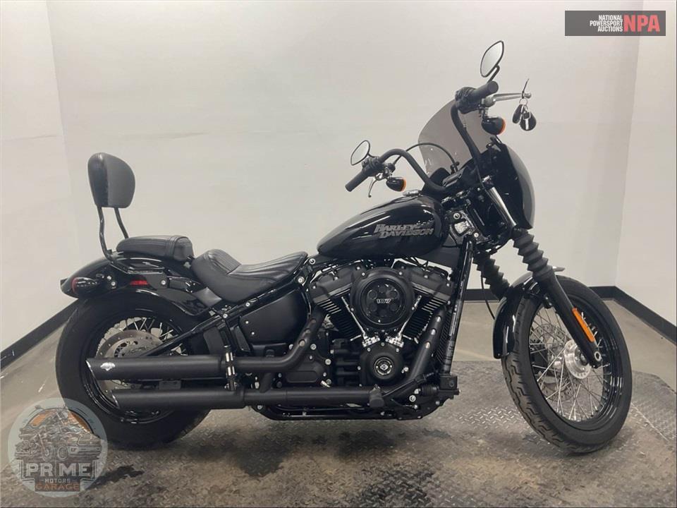 2018 Harley-Davidson FXBB STREET BOB — фото 1