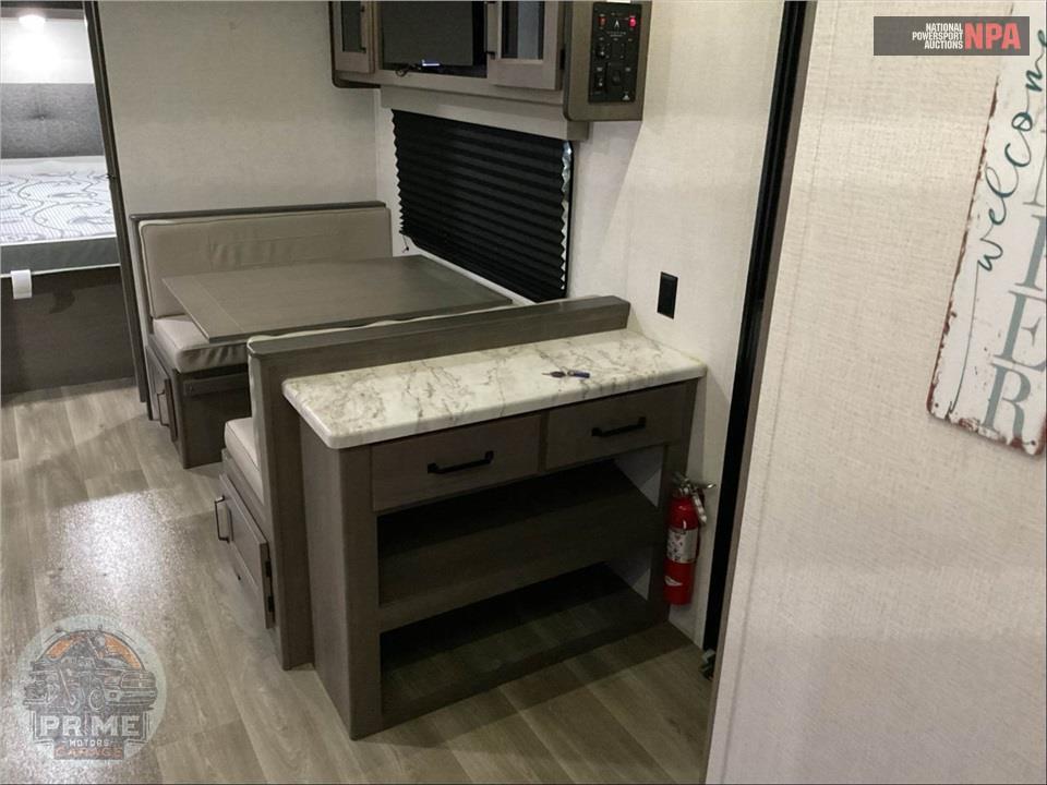 2024 Grand Design Recreational Vehicles M-240ML - TRANSCEND XPLOR SERIES — фото 6