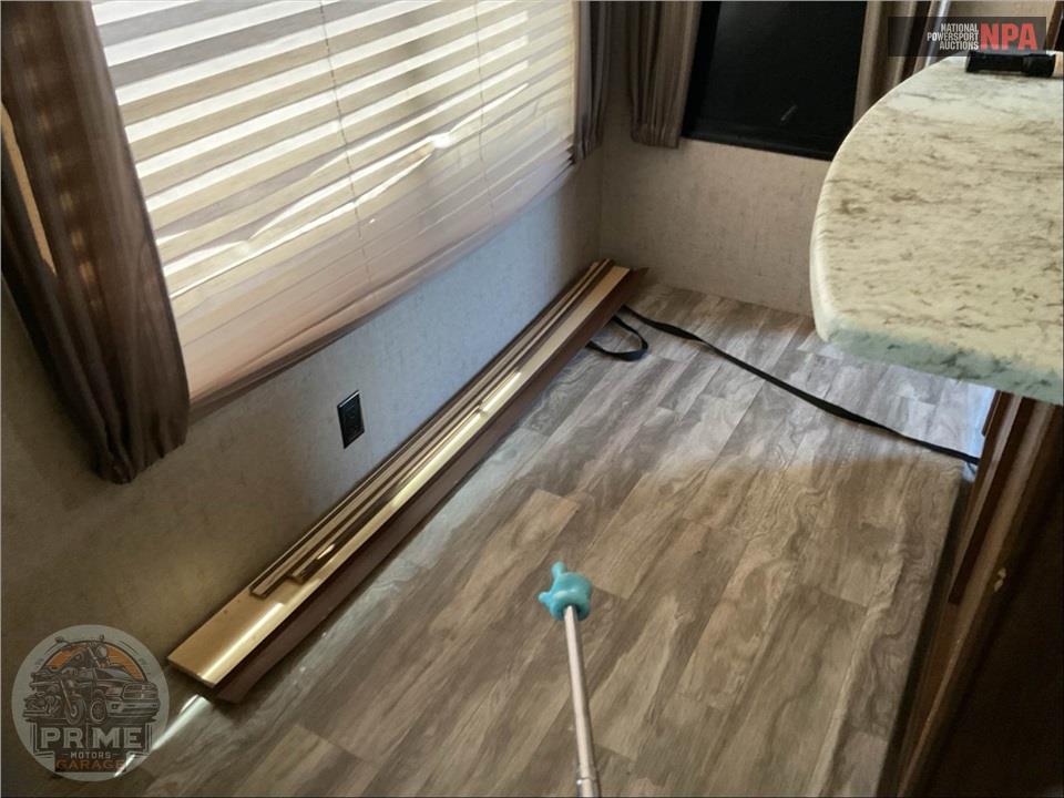 2017 Highland Ridge Rv M-293RLS - LIGHT FIFTH WHEEL SERIES — фото 10