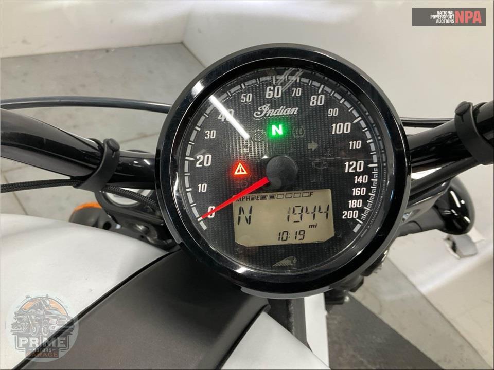 2025 Indian Motorcycle SCOUT SIXTY BOBBER LIMITED — фото 5