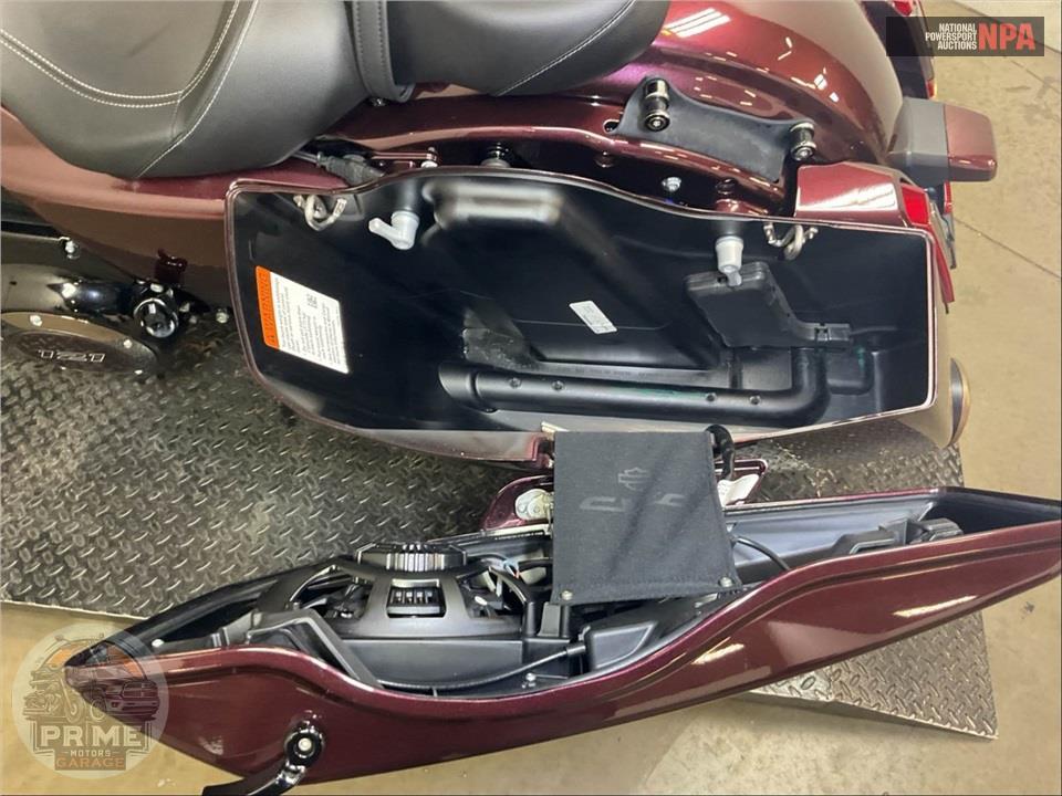 2024 Harley-Davidson FLTRXSE CVO ROAD GLIDE — фото 19