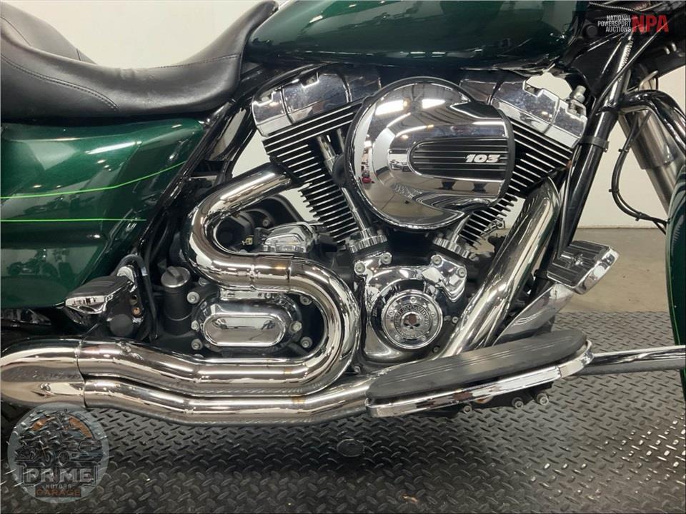 2015 Harley-Davidson FLHXS STREET GLIDE SPECIAL — фото 7