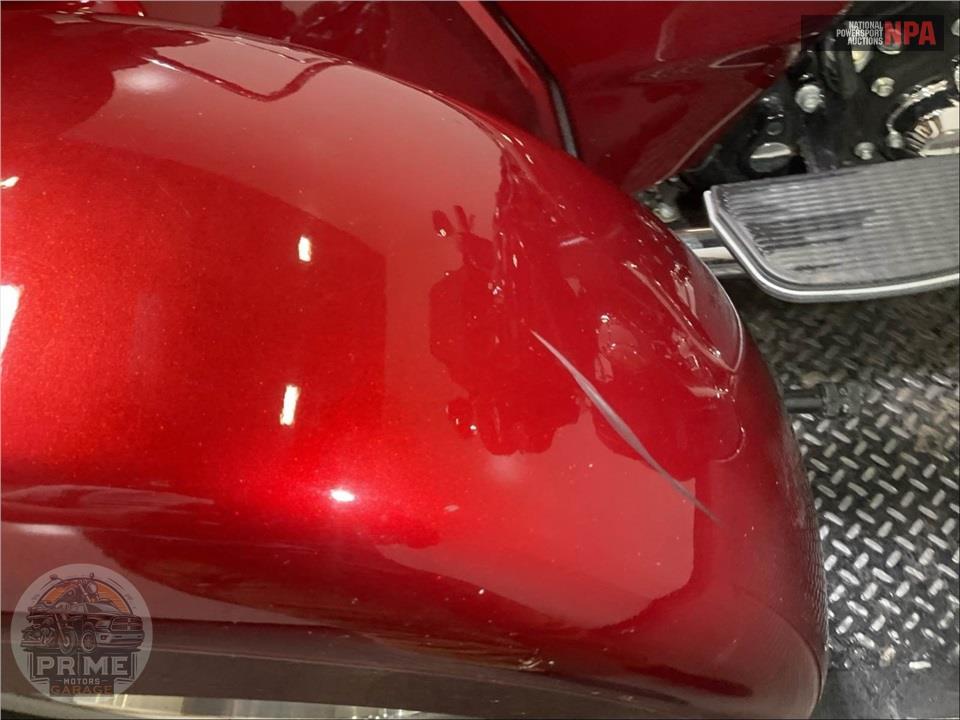 2010 Harley-Davidson FLHTCUTG TRIGLIDE ULTRA CLASSIC — фото 16