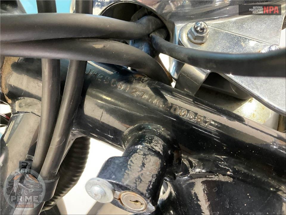 2017 Honda VT1300CXH FURY — фото 17