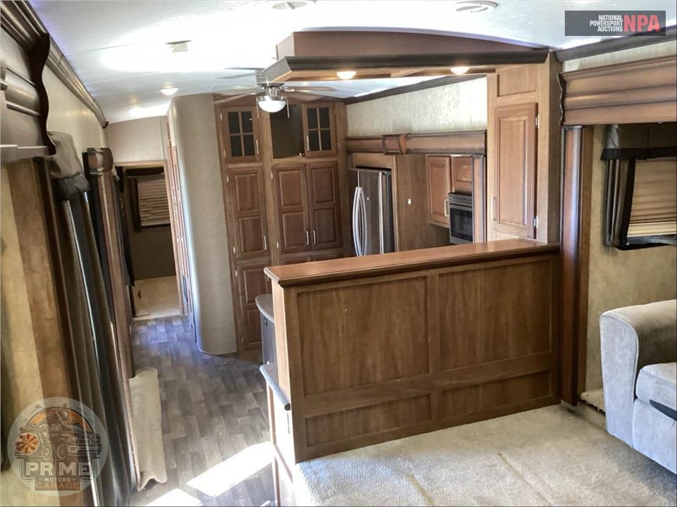 2016 Keystone Rv M-3711 FL - MONTANA FIFTH WHEEL SERIES — фото 8