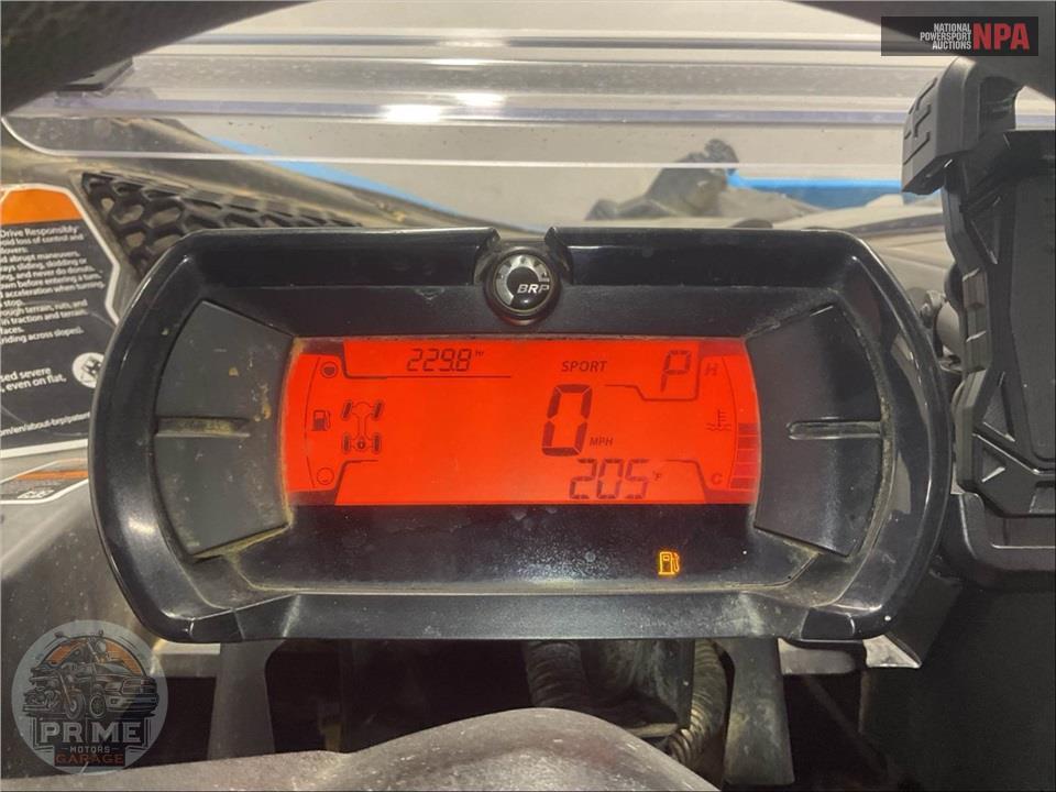 2021 Can-Am MAVERICK X3 DS TURBO R — фото 6