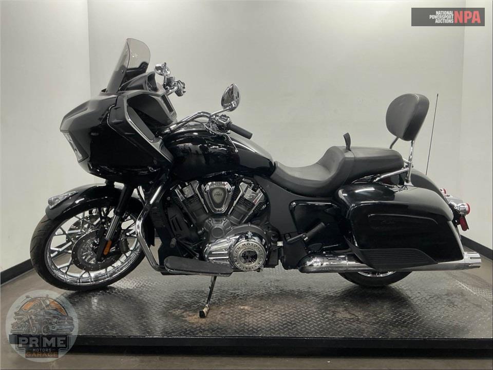 2020 Indian Motorcycle CHALLENGER LIMITED (BLACK) — фото 3