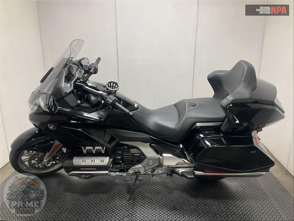 2019 Honda GL1800D GOLDWING TOUR DCT (BLACK) — фото 3