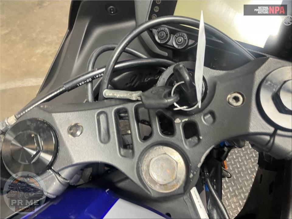 2021 Yamaha YZF-R3 — фото 11