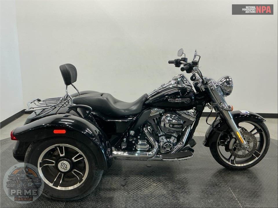 2016 Harley-Davidson FLRT FREEWHEELER — фото 1