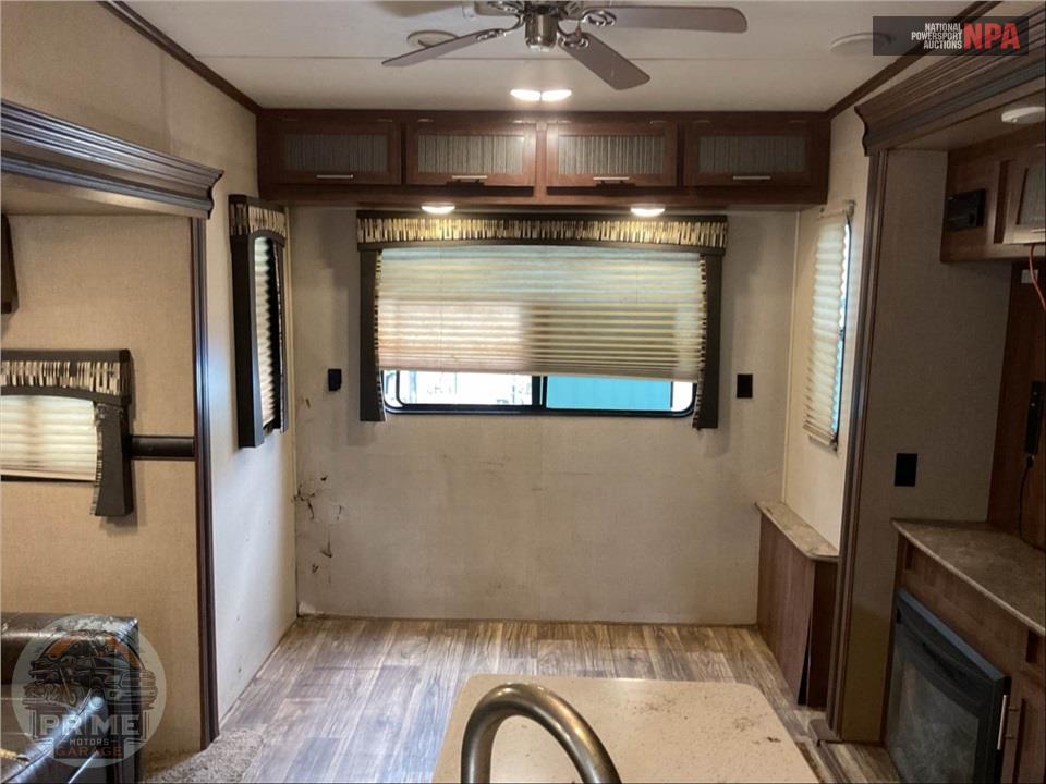 2017 Crossroads Rv M-3801 MD - VOLANTE HP FIFTH WHEEL SERIES — фото 7