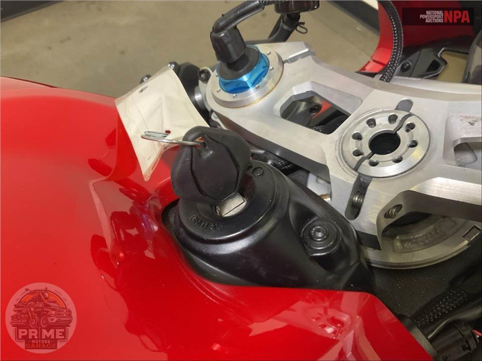 2024 Ducati PANIGALE V4 S — фото 12