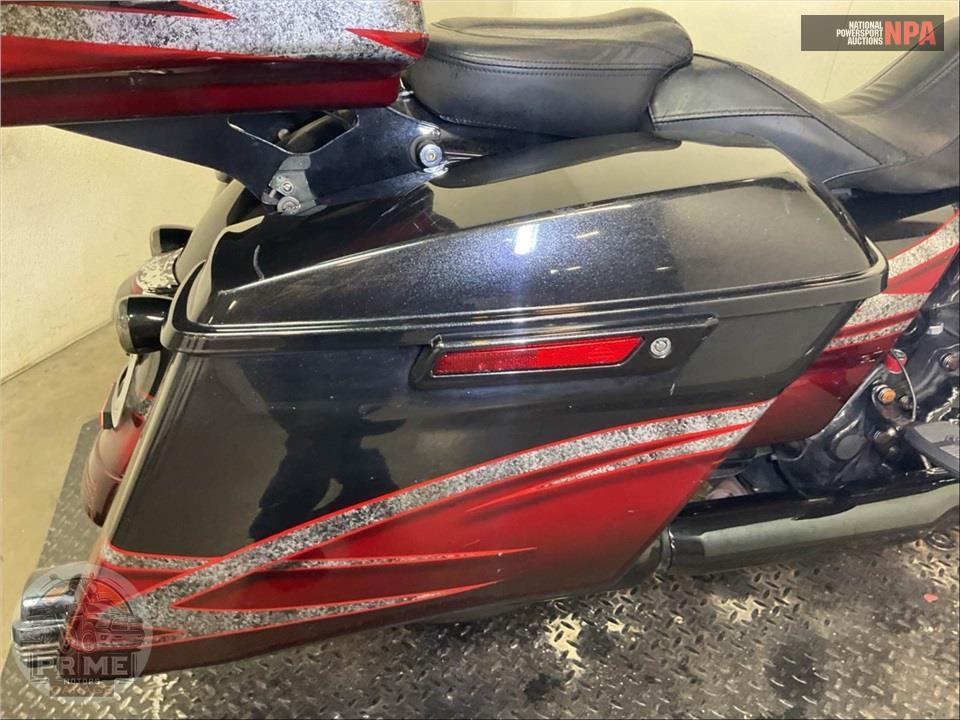 2018 Harley-Davidson FLTRXS ROAD GLIDE SPECIAL — фото 21