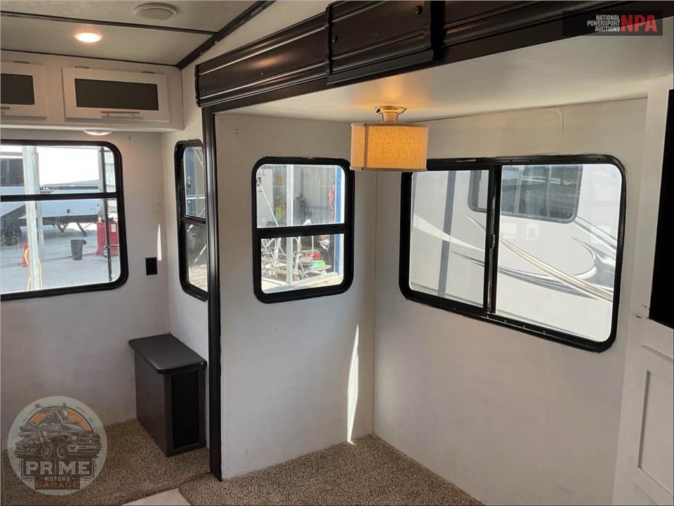 2018 Crossroads Rv M-25 RL - CRUISER AIRE FIFTH WHEEL SERIES — фото 28
