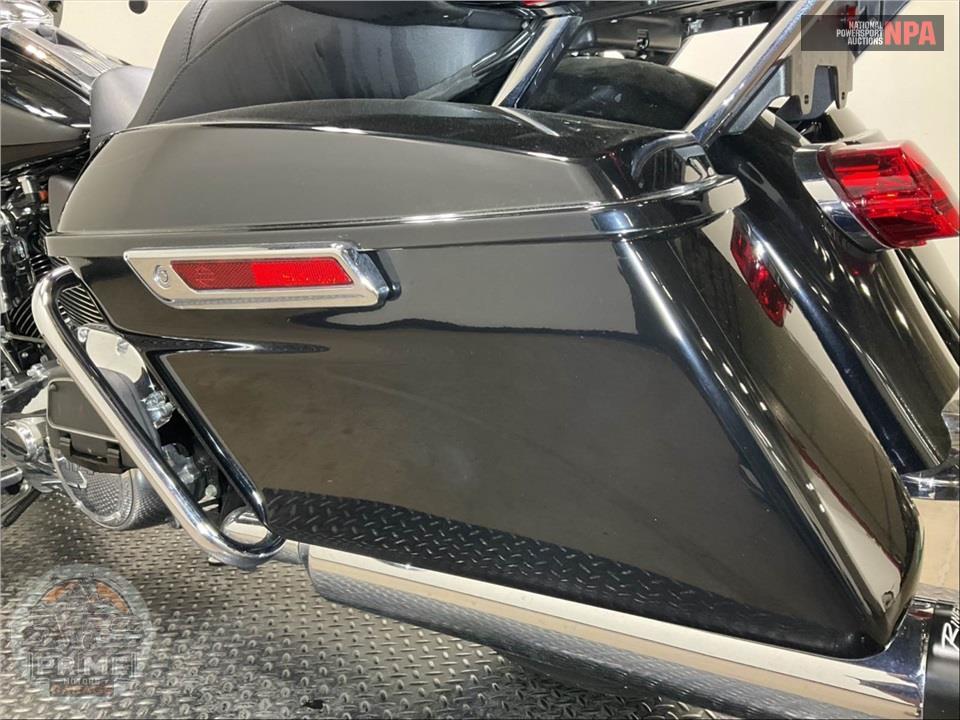 2019 Harley-Davidson FLHTK ULTRA LIMITED — фото 16