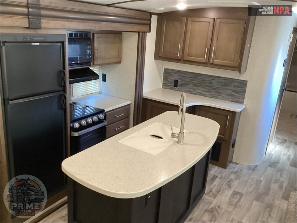 2019 Keystone Rv M-32 RLI COUGAR SERIES — фото 7