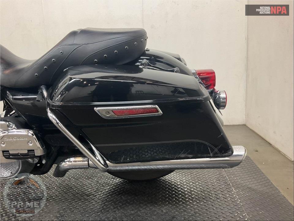 2015 Harley-Davidson FLHR ROAD KING — фото 16