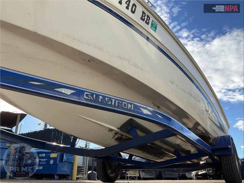 2004 Glastron Boat SX-195/RB(**) L=19/E=1 270HP VOLV SD — фото 22