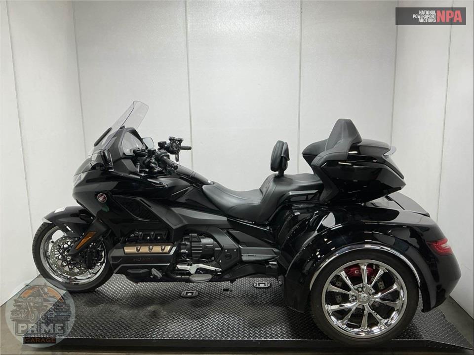 2023 Honda GL1800 GOLDWING TOUR — фото 3