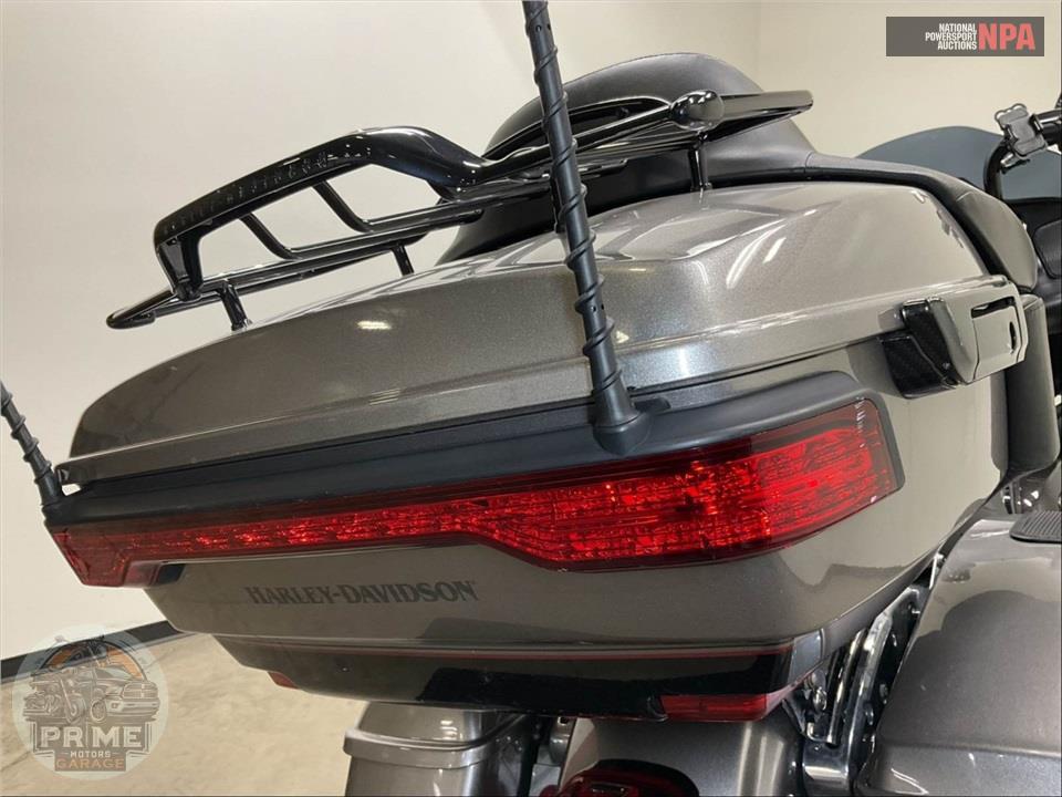 2017 Harley-Davidson FLTRU ROAD GLIDE ULTRA — фото 34