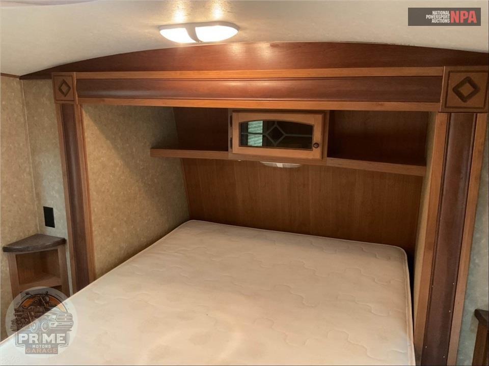 2013 Crossroads Rv M-26 RB - SUNSET TRAIL RESERVE FIFTH WHEEL SERIES — фото 10