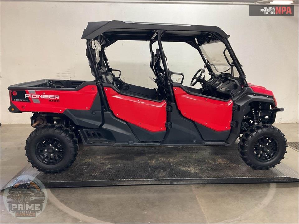 2023 Honda SXS1000M6D PIONEER 1000-6 DELUXE — фото 1