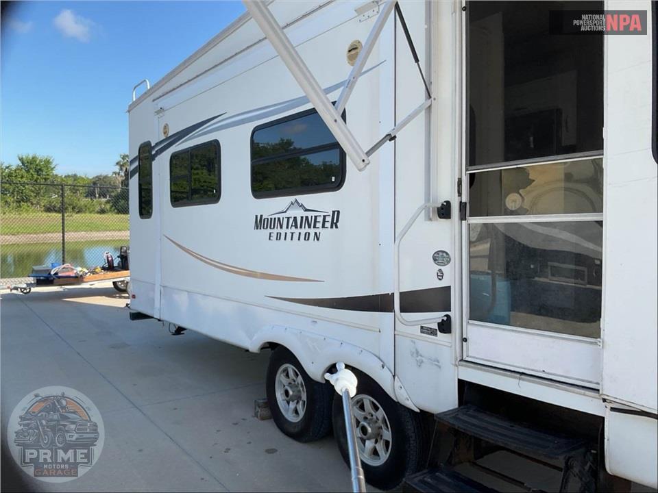 2012 Keystone Rv M-358 RLT - MONTANA MOUNTAINEER FIFTH WHEEL SERIES — фото 28