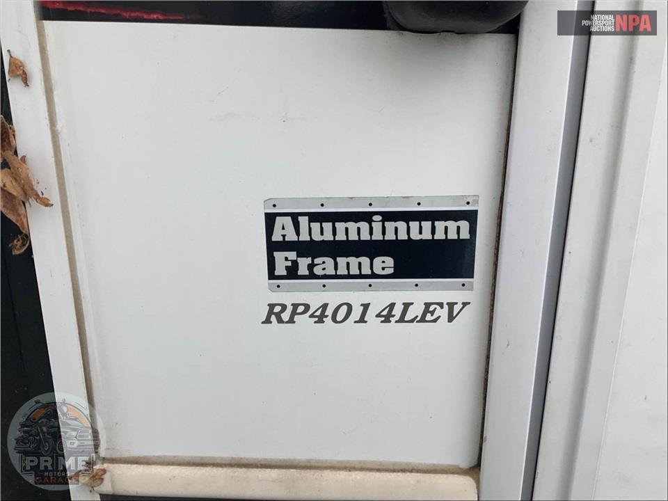 2011 Keystone Rv M-4014 LEV - RAPTOR TOY HAULER TOY HAULER SERIES — фото 5
