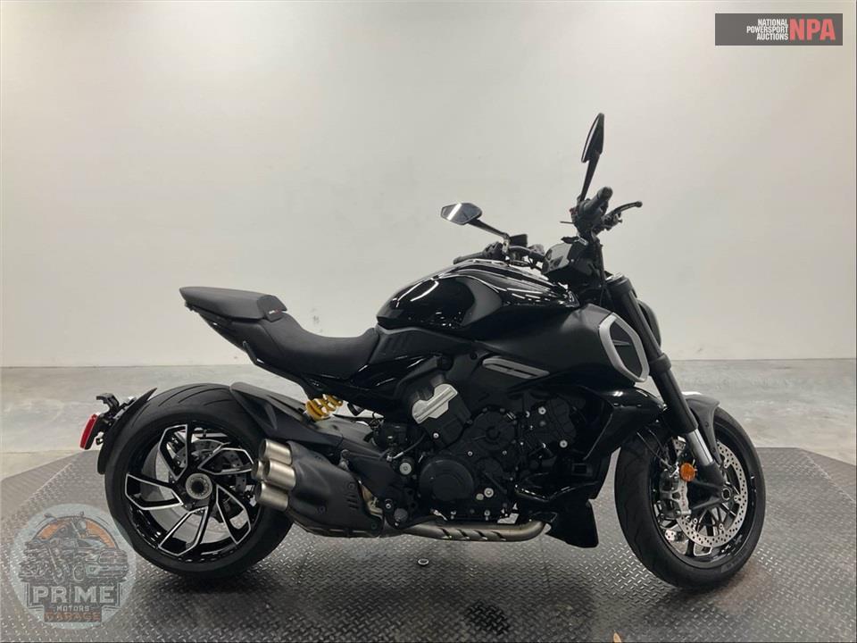 2024 Ducati DIAVEL V4 — фото 1