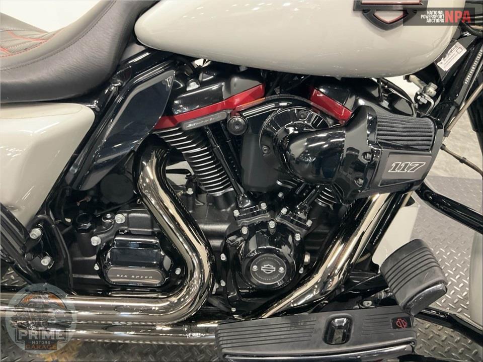 2020 Harley-Davidson FLHXSE CVO STREET GLIDE — фото 6