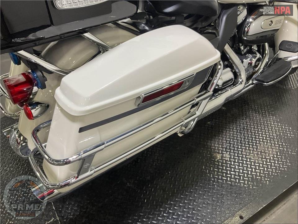 2017 Harley-Davidson FLHTP POLICE ELECTRA GLIDE — фото 29