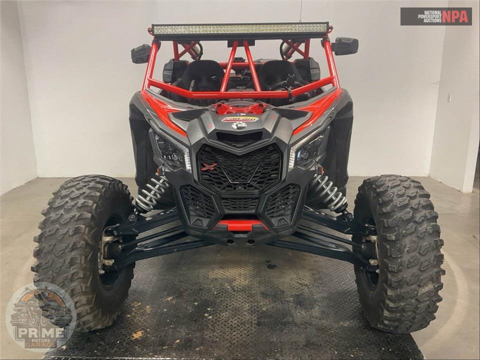 2018 Can-Am MAVERICK X3 X RS TURBO R — фото 2