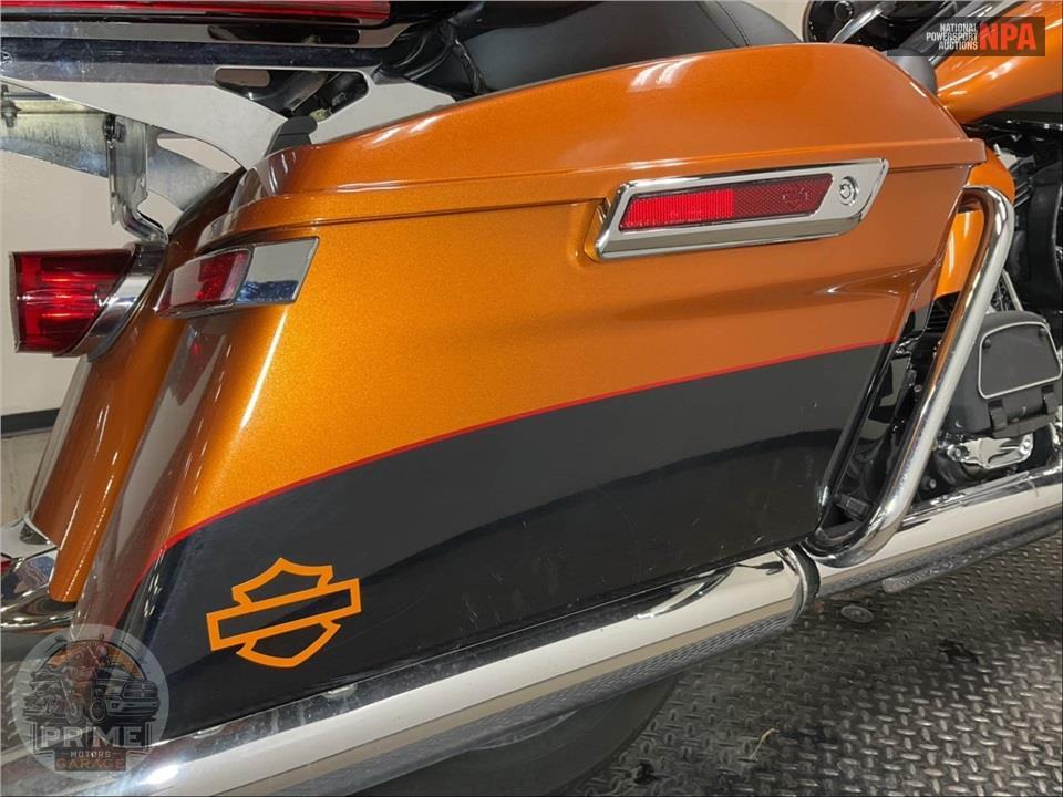 2014 Harley-Davidson FLHTK ELECTRA GLIDE ULTRA LIMITED — фото 21