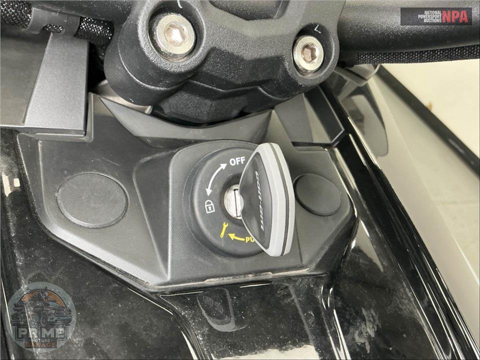2022 Can-Am SPYDER F3 LIMITED — фото 11
