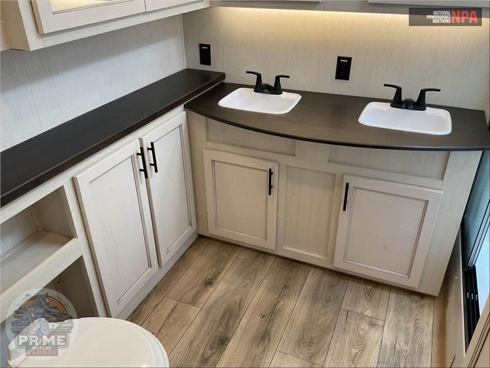2025 Sabre By Forest River M-37FLH - FIFTH WHEEL SERIES — фото 12