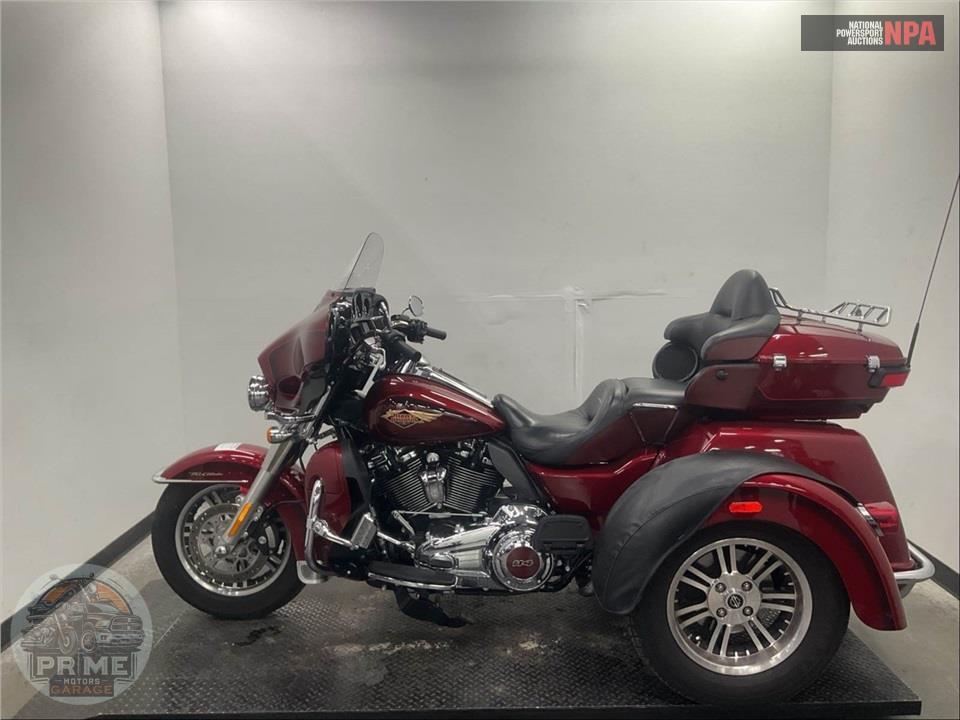 2023 Harley-Davidson FLHTCUTGANV TRI GLIDE ULTRA ANNIVERSARY — фото 3