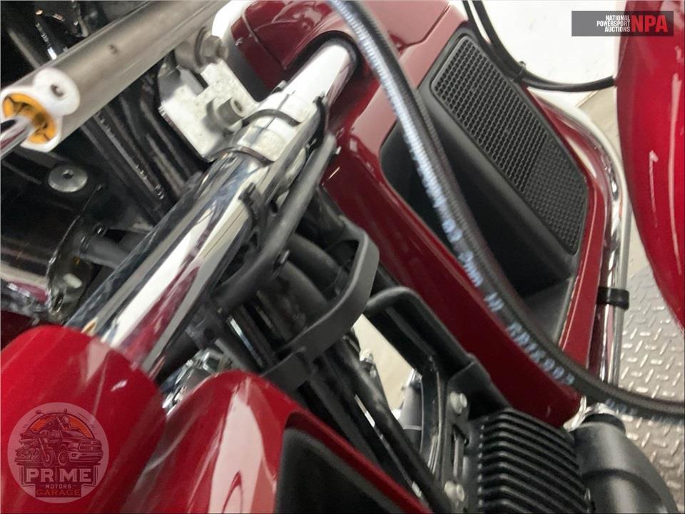 2021 Harley-Davidson FLHTCUTG TRI GLIDE ULTRA CLASSIC — фото 11