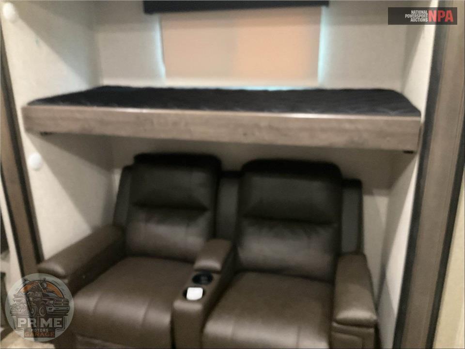 2019 Keystone Rv M-362 RD - MONTANA HIGH COUNTRY FIFTH WHEEL SERIES — фото 14