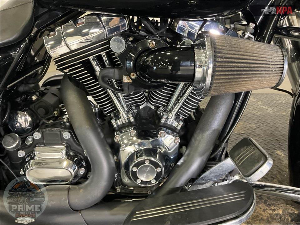 2016 Harley-Davidson FLHX STREET GLIDE — фото 6