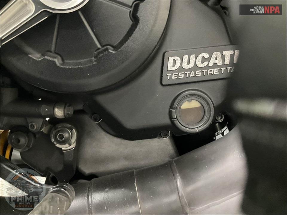 2015 Ducati DIAVEL CARBON WHITE — фото 9