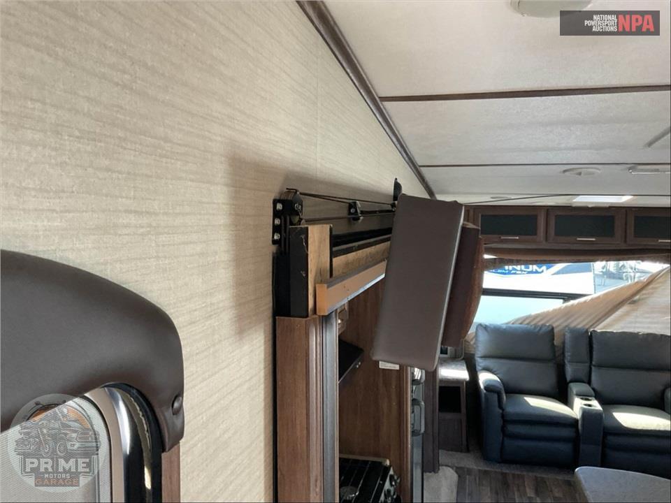 2017 Keystone Rv M-29 RLI - COUGAR X-LITE FIFTH WHEEL SERIES — фото 32