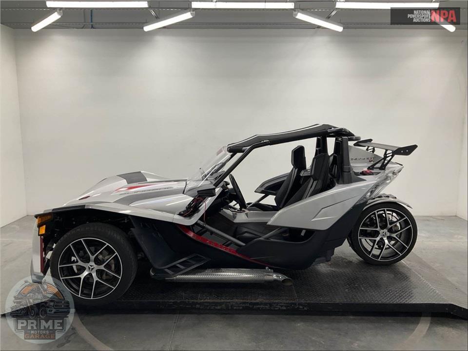 2016 Polaris SLINGSHOT SL — фото 3